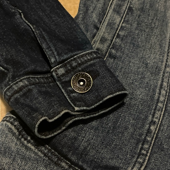 8ighth dstrkt denim button up distressed embroidered jean jacket - Picture 8 of 14